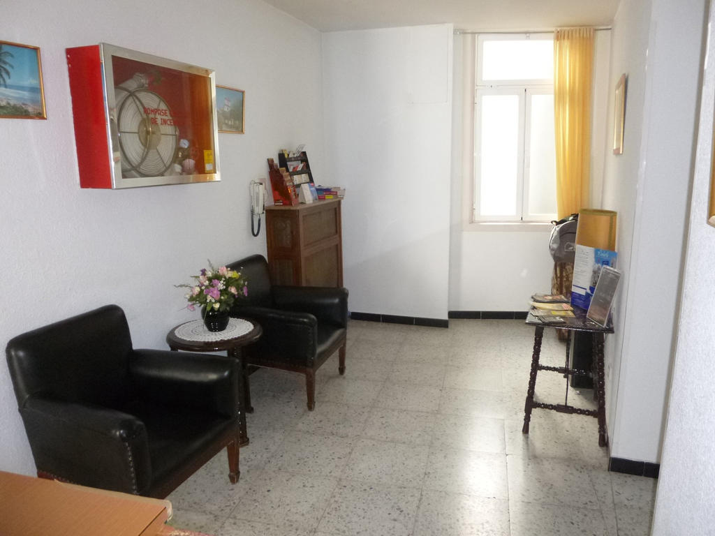 Hostal Americano Madrid Luaran gambar