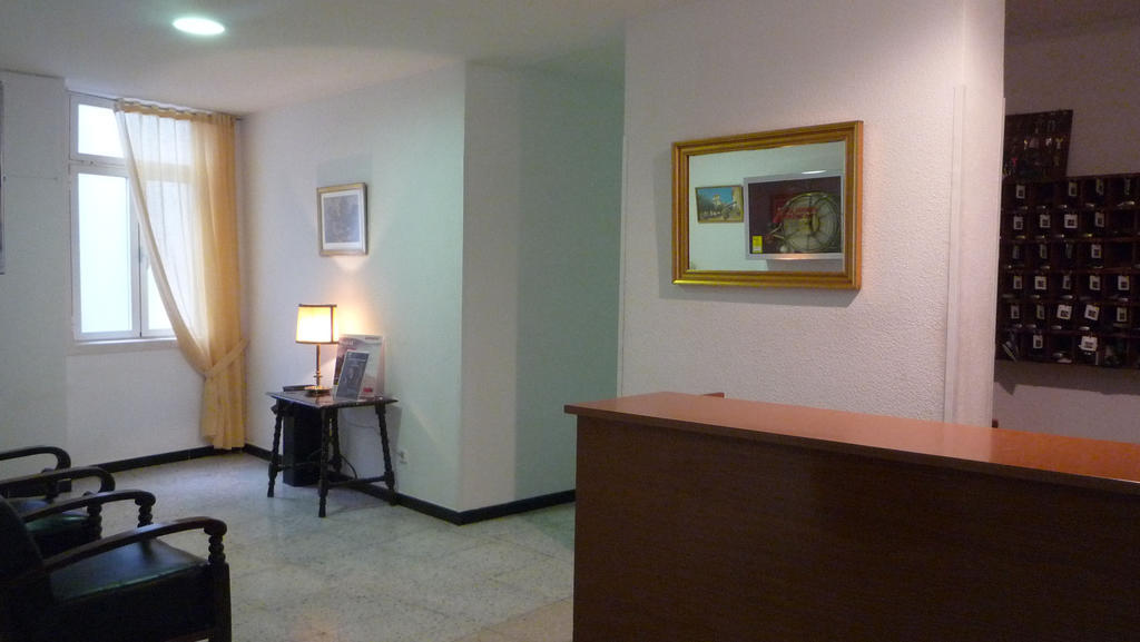 Hostal Americano Madrid Luaran gambar